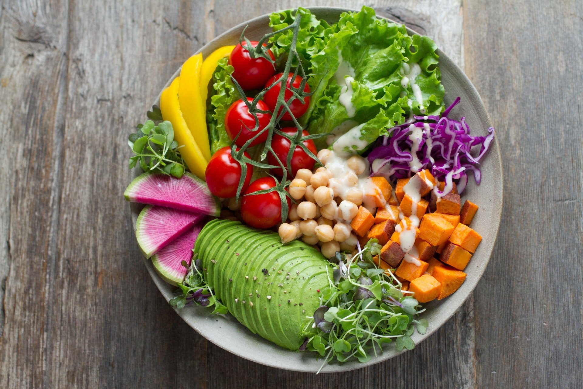 Plant-based diet and mental health: A plate full of fresh fruit and vegetables