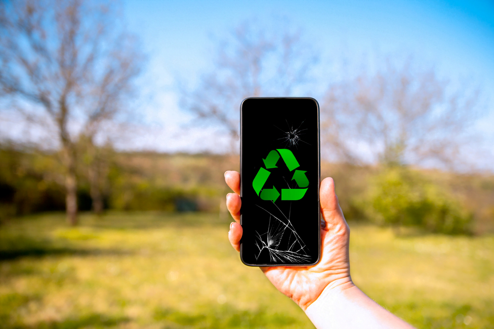 recycle old iphones
