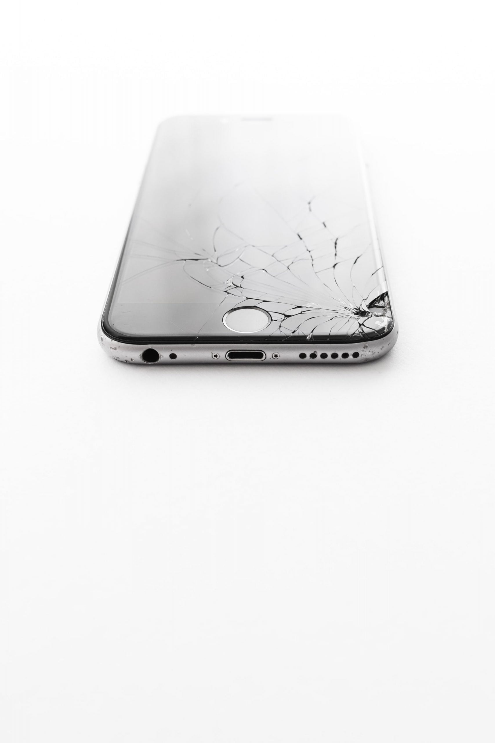 Right to repair: damaged phone