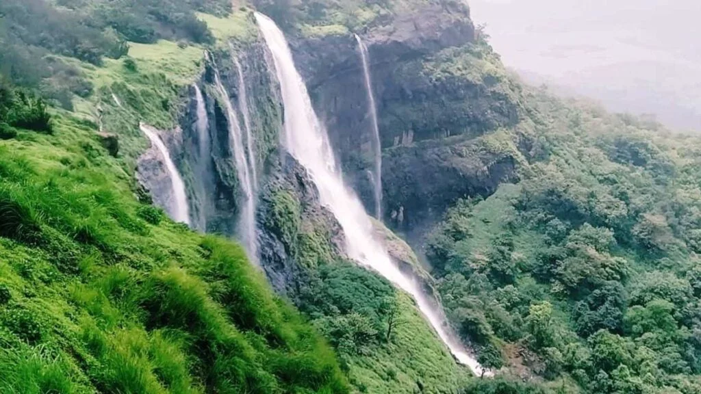 Matheran, Maharashtra. Thunderous waterfall seen from above