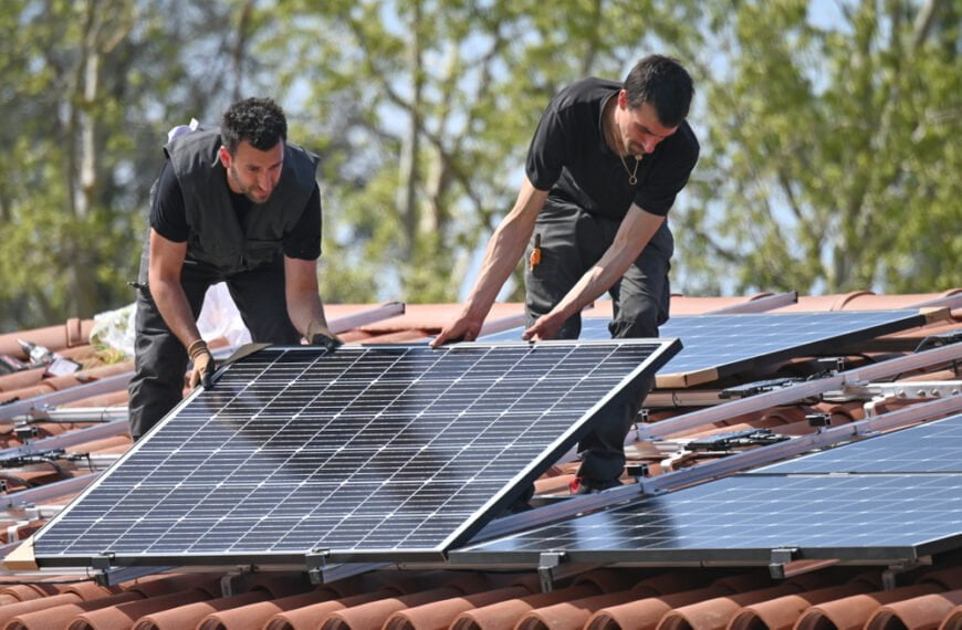 Why Do You Need CEC Accredited Solar Installers?